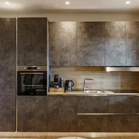 Mc Luxury With Free Parking In Poggiofranco * בארי