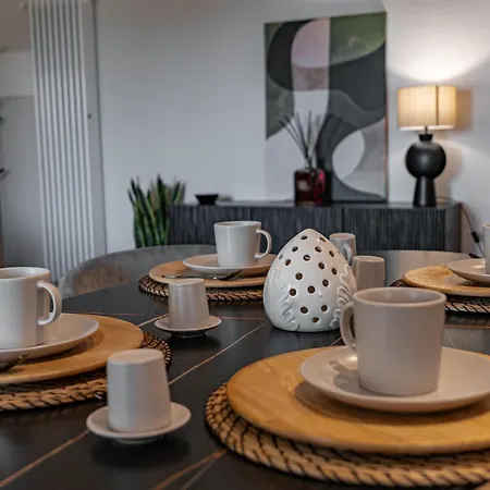 Apartamento Mc Luxury With Free Parking In Poggiofranco