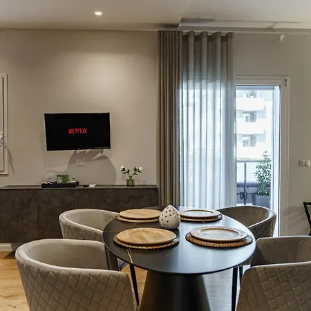 Mc Luxury With Free Parking In Poggiofranco Apartamento *