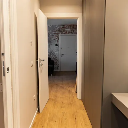 Mc Luxury With Free Parking In Poggiofranco *