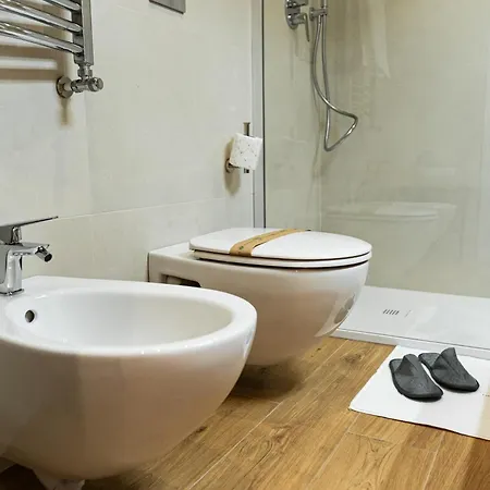 Apartamento Mc Luxury With Free Parking In Poggiofranco Bari