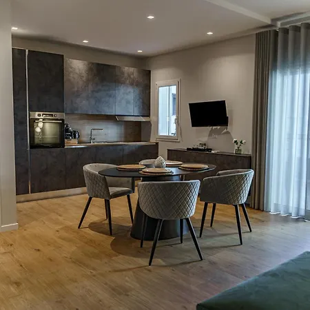 Mc Luxury With Free Parking In Poggiofranco Apartment