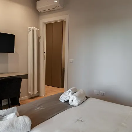 Mc Luxury With Free Parking In Poggiofranco 公寓 巴里