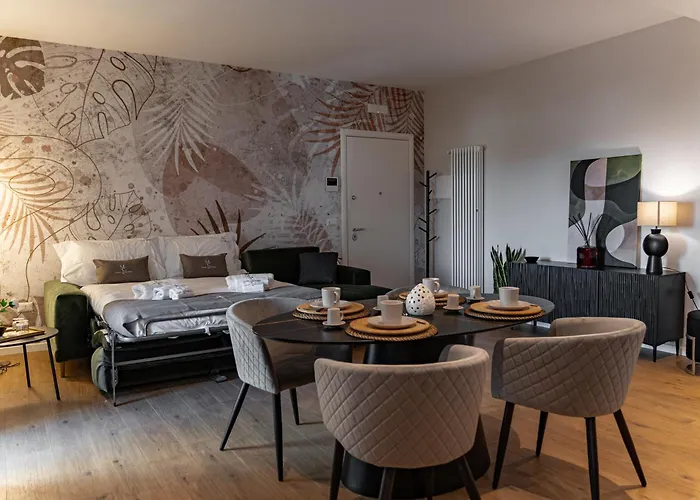 Mc Luxury With Free Parking In Poggiofranco Apartament Bari