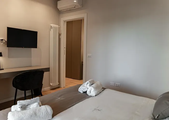 Mc Luxury With Free Parking In Poggiofranco Apartament Bari